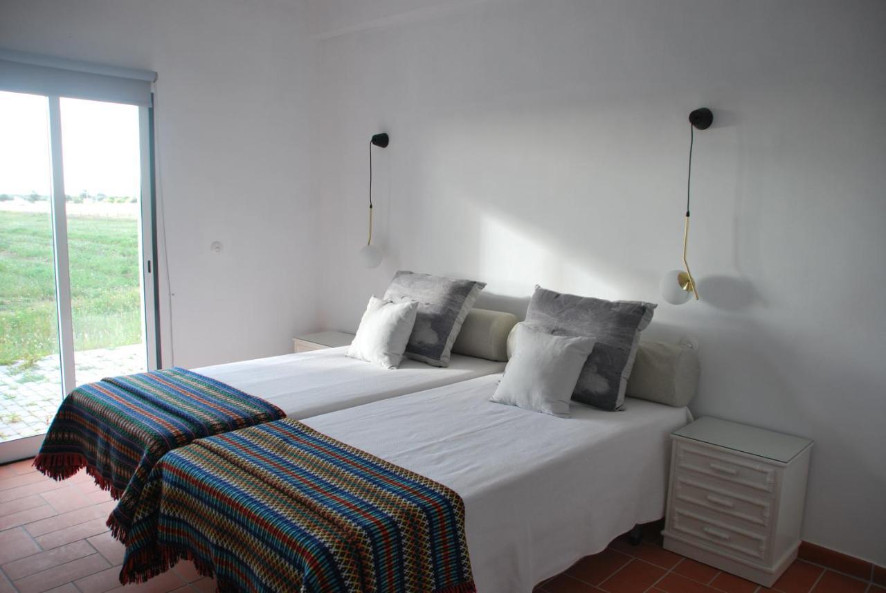 Monte Ramos Guest House Ferreira Do Alentejo Luaran gambar