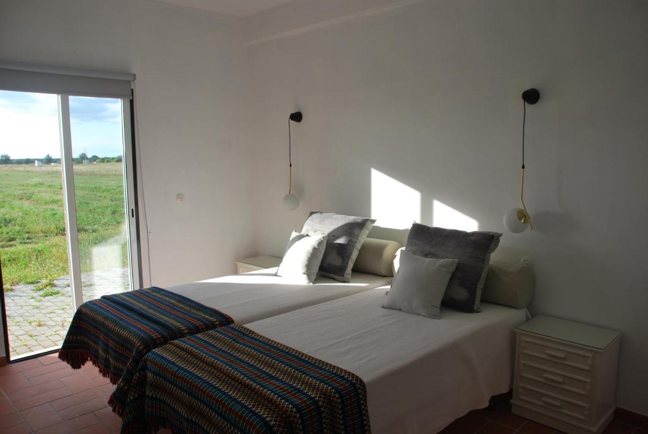 Monte Ramos Guest House Ferreira Do Alentejo Luaran gambar