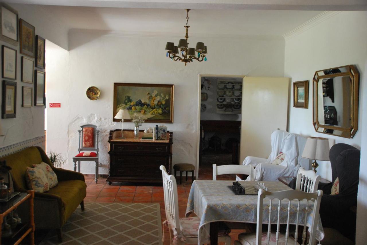 Monte Ramos Guest House Ferreira Do Alentejo Luaran gambar