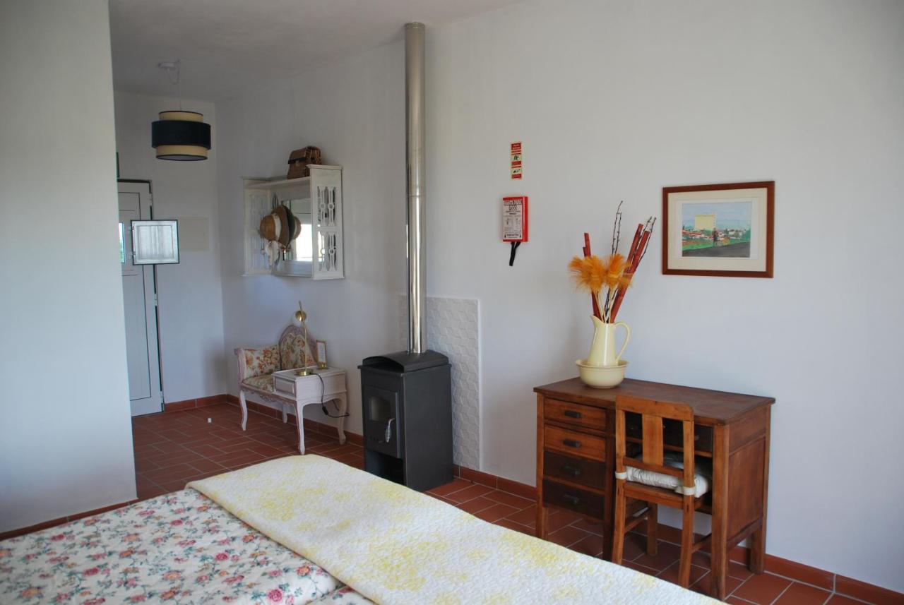 Monte Ramos Guest House Ferreira Do Alentejo Luaran gambar