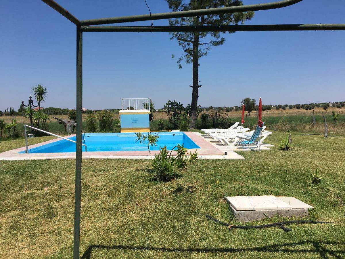 Monte Ramos Guest House Ferreira Do Alentejo Luaran gambar